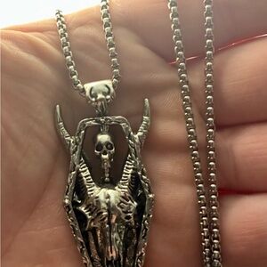 Skull Pendant Necklace